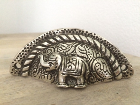 Möbelgriff 8,7 cm