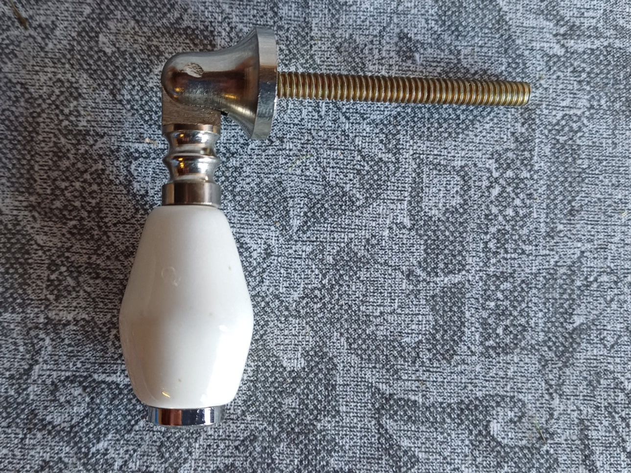 Möbelknopf 6cm