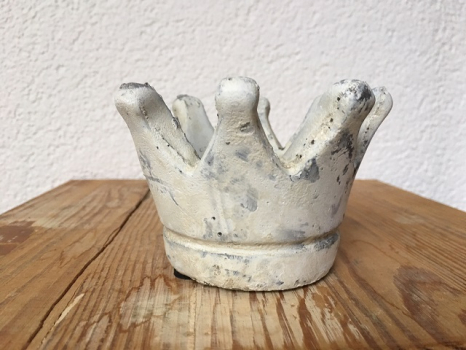 Krone weiss
