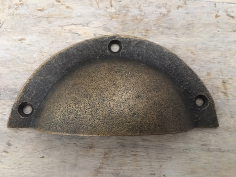 Möbelgriff 8,3 cm